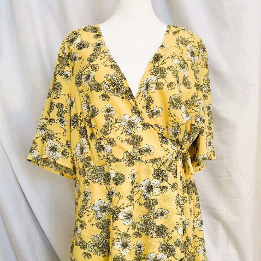 Torrid Yellow Floral Georgette Faux Wrap Dress Women's Plus Size 14
